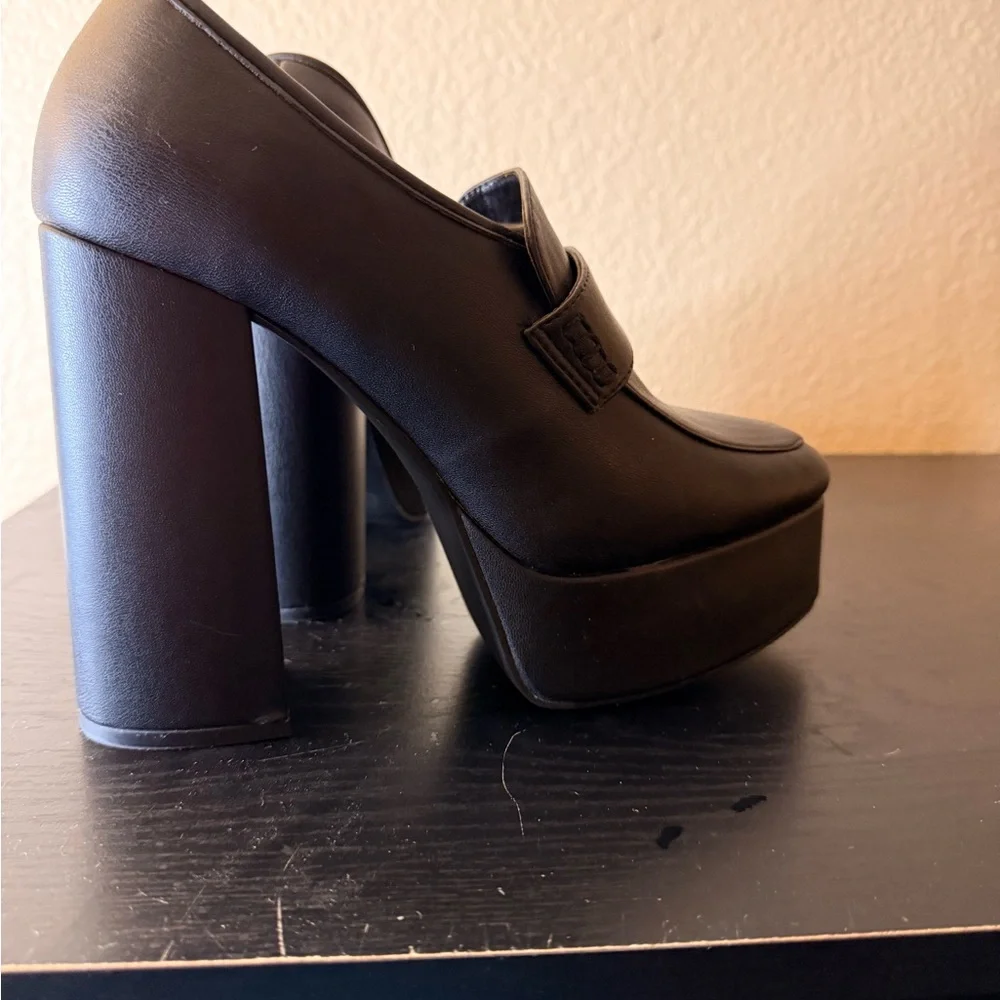 Madden Girl Dean Black Platform Loafers - Picture 7 of 9